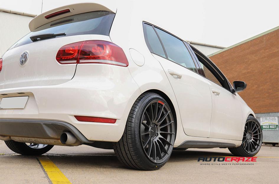 VOLKSWAGEN GOLF RS05RR MATTE GUNMETAL